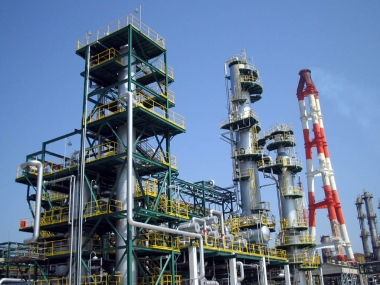 Oil Refining Plants